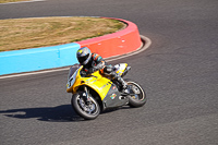 enduro-digital-images;event-digital-images;eventdigitalimages;mallory-park;mallory-park-photographs;mallory-park-trackday;mallory-park-trackday-photographs;no-limits-trackdays;peter-wileman-photography;racing-digital-images;trackday-digital-images;trackday-photos